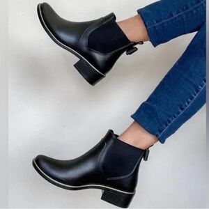 Kate Spade Solstice Edimburg black Rain Boots rubber EUC SIZE 8 bow gold trim